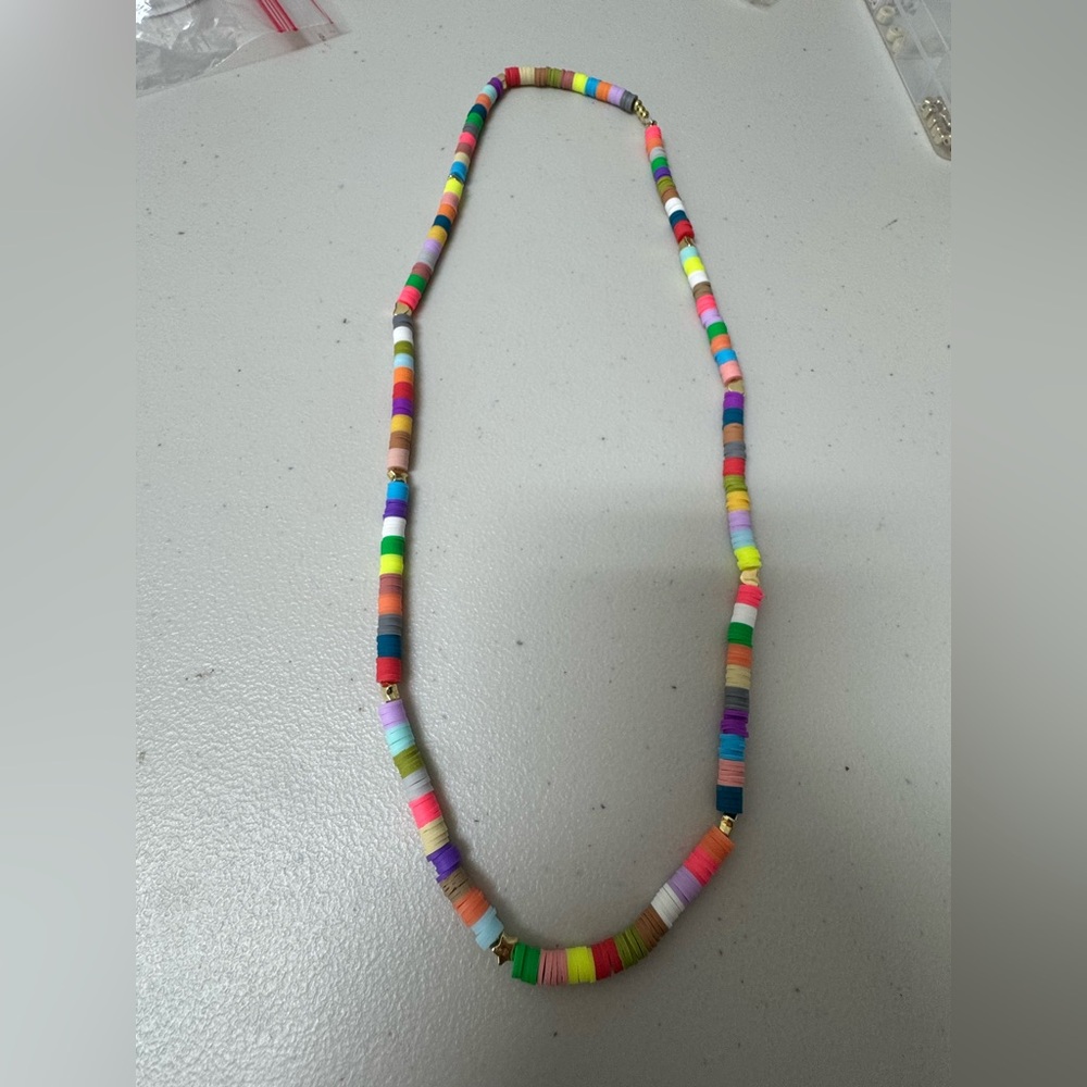 Red and Pink Beaded Necklace Vibrant Jewelry - Picture 2 of 3